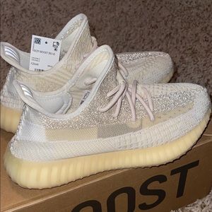 Yeezy Boost 350 V2- Natural (Reflective) Size: 6 Men (or 7 Women)